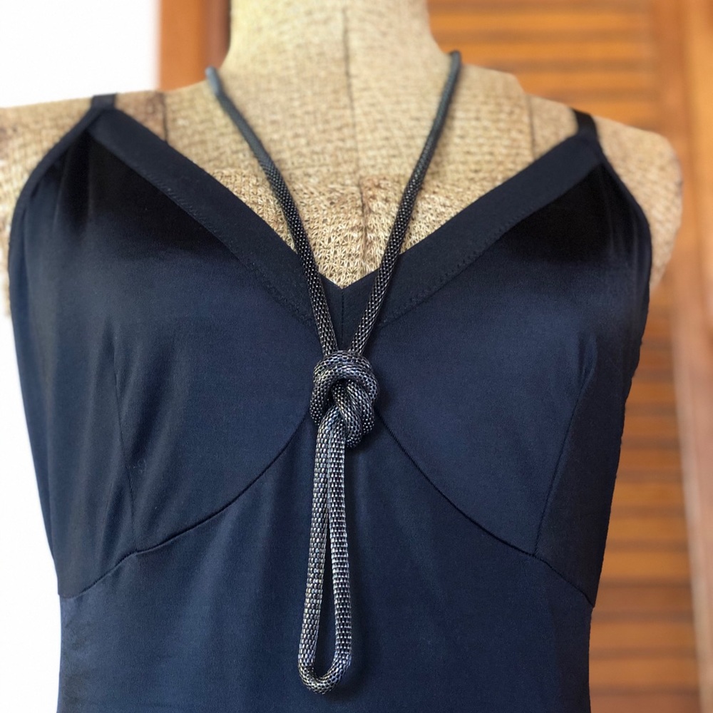 Long Gunmetal Silver Knotted Gatsby Necklace - Picture 3 of 9